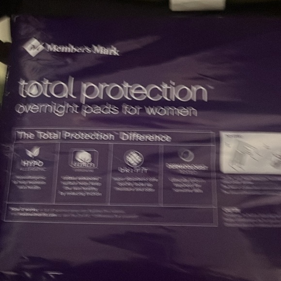 Members Mark overnight pads for women number 6?ultimate absorbing. Contoured - Picture 2 of 5